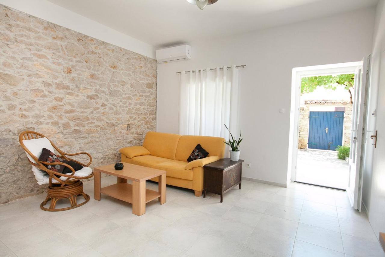 Kuca Za Odmor Toksini Apartment Zadar Exterior photo